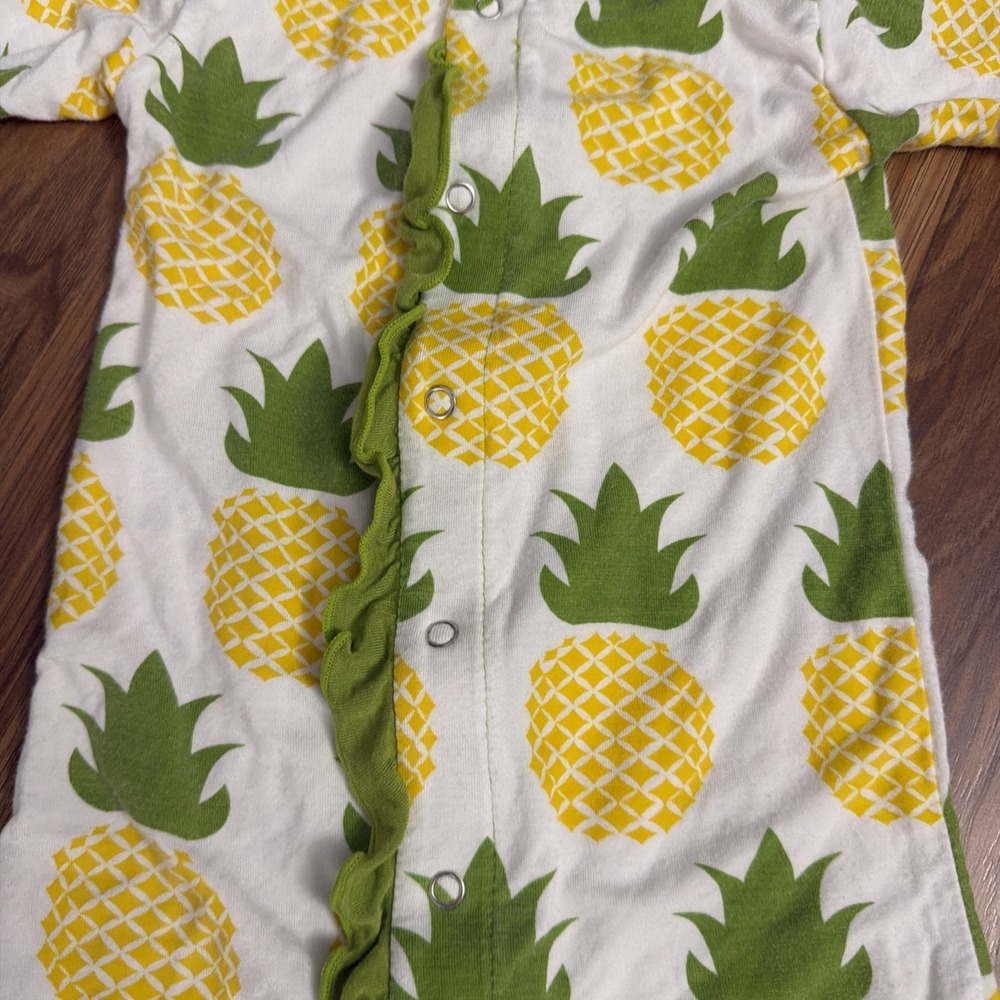 Kickee Pants Baby Girls 0-3 Months Ruffle Pineapple Romper Sleeper Outfit Bamboo - Picture 4 of 7